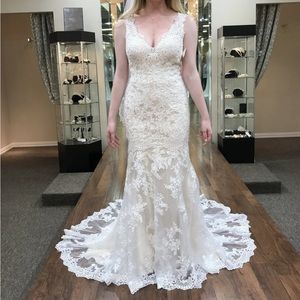 Brand New, Never Worn Madison James '62536' Wedding Dress
